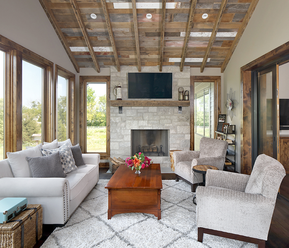 Mountain rustic living room.